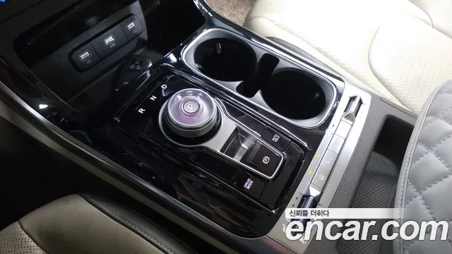 Kia Carnival 2021 thumb 7