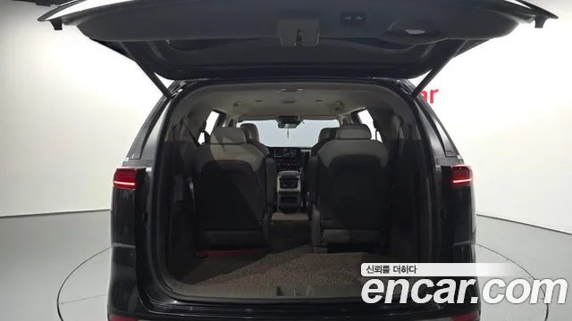 Kia Carnival 2021 thumb 6