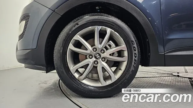 Hyundai Санта Фе 2014 thumb 8