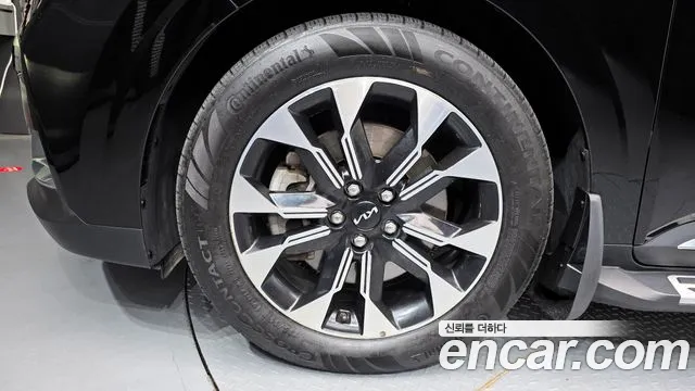 Kia Carnival 2021 thumb 11