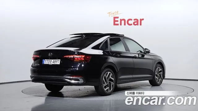 Volkswagen Jetta 2024 thumb 7