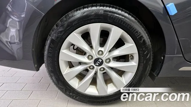 Kia K5 2016 thumb 3