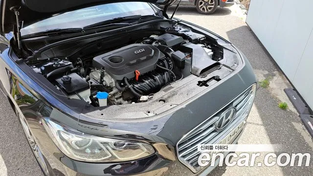 Hyundai Grandeur 2017 thumb 6