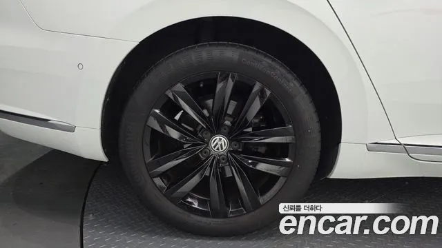 Volkswagen Arteon 2019 thumb 10