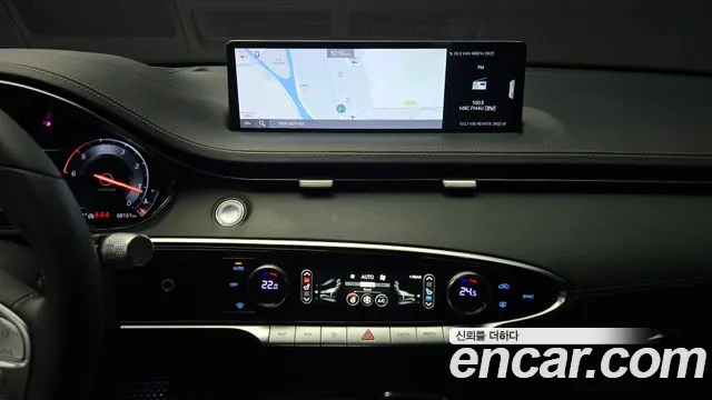 Genesis GV70 2021 thumb 11