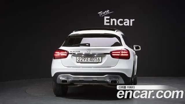 Mercedes-Benz A-Класс 2018 thumb 11
