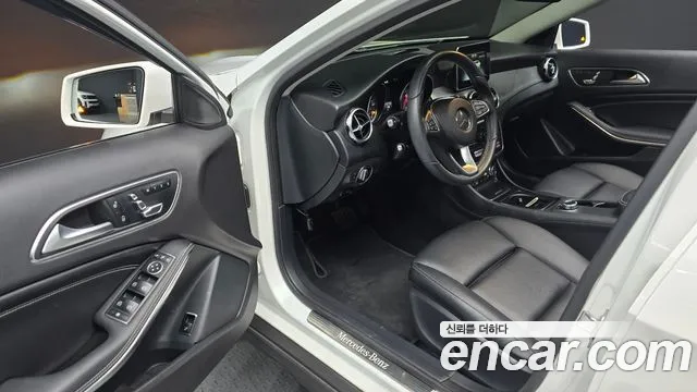 Mercedes-Benz A-Класс 2018 thumb 2