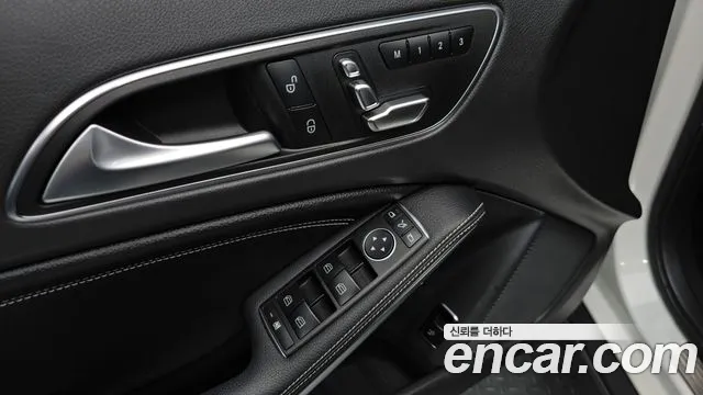 Mercedes-Benz A-Класс 2018 thumb 12