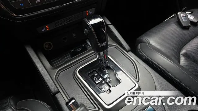 KGM Rexton 2018 thumb 6