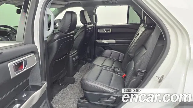 Ford Explorer 2020 thumb 11