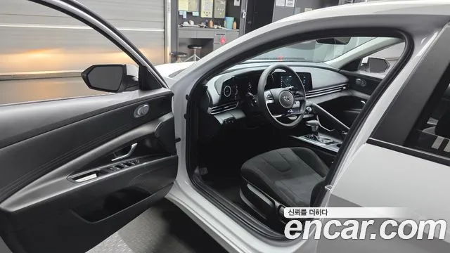 Hyundai Elantra 2021 thumb 6
