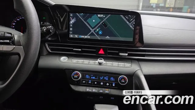 Hyundai Elantra 2021 thumb 2
