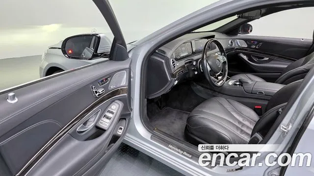 Mercedes-Benz S-Class 2016 thumb 6
