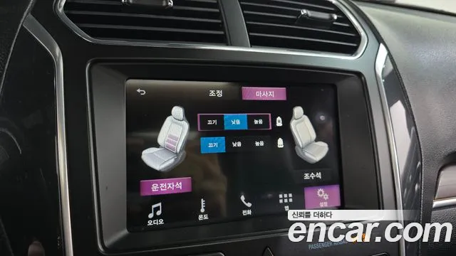 Ford Explorer 2019 thumb 6