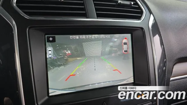 Ford Explorer 2019 thumb 9