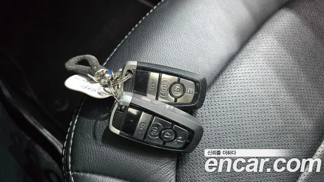 Ford Explorer 2019 thumb 8