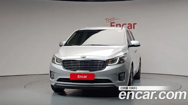 Kia Carnival 2017 thumb 7
