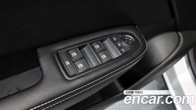 Renault XM3 2023 thumb 2