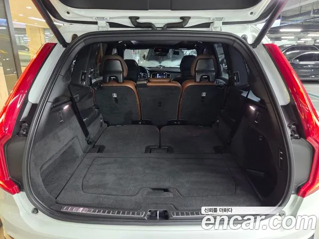 Volvo XC90 2022 thumb 3