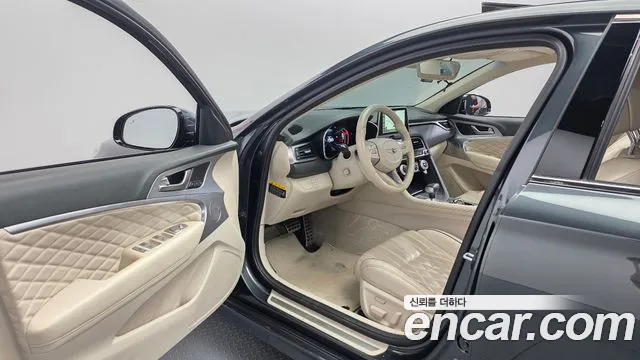 Genesis G70 2018 thumb 10