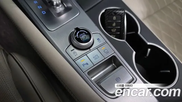 Genesis G70 2018 thumb 12