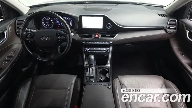 Hyundai Grandeur 2017 thumb 4