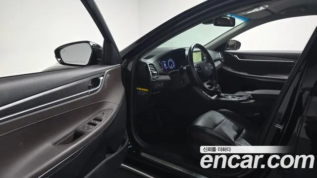 Hyundai Grandeur 2017 thumb 2