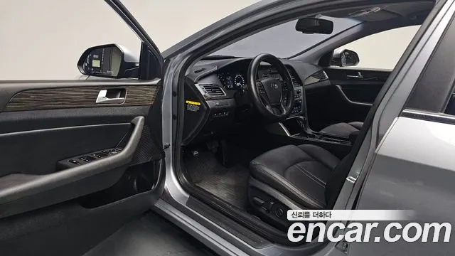 Hyundai LF 2015 thumb 8