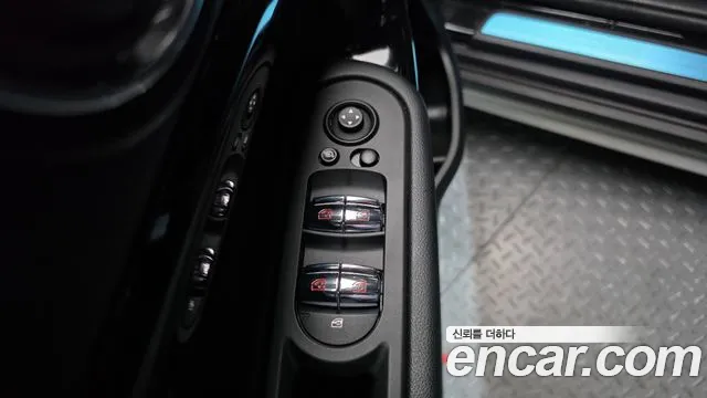 Mini Cooper Countryman 2023 thumb 4