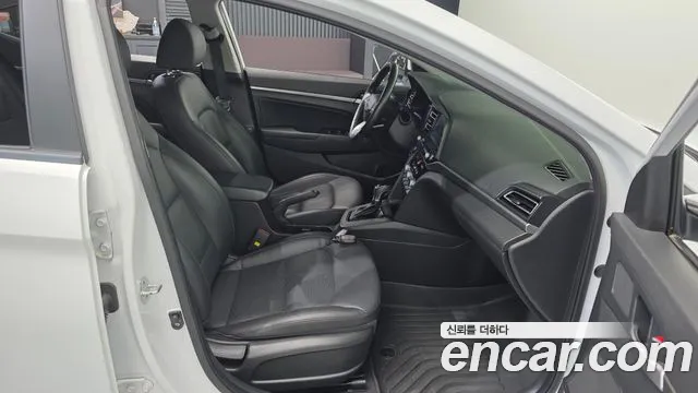 Hyundai Elantra 2020 thumb 12