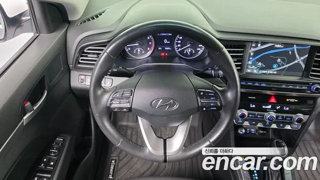 Hyundai Elantra 2020 thumb 3