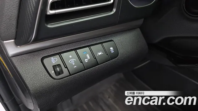 Hyundai Elantra 2020 thumb 11