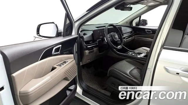 Kia Carnival 2024 thumb 5