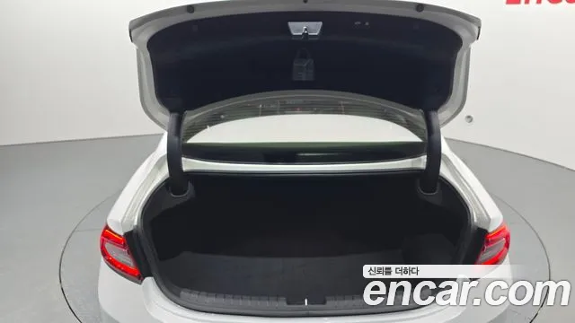 Hyundai Grandeur 2018 thumb 4