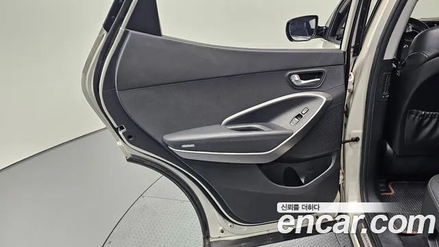 Hyundai DM 2013 thumb 7