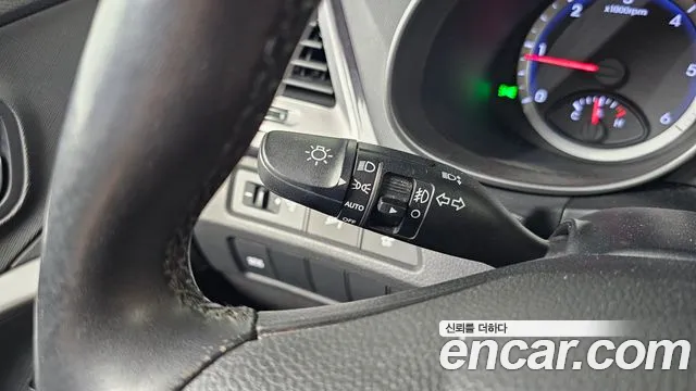 Hyundai DM 2013 thumb 9