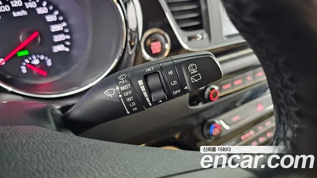 Kia Carnival 2018 thumb 5