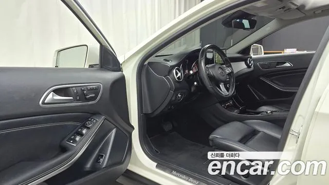 Mercedes-Benz A-Класс 2016 thumb 12