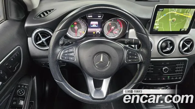 Mercedes-Benz A-Класс 2016 thumb 2