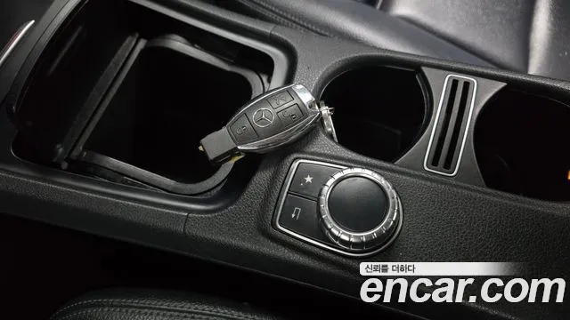 Mercedes-Benz A-Класс 2016 thumb 9