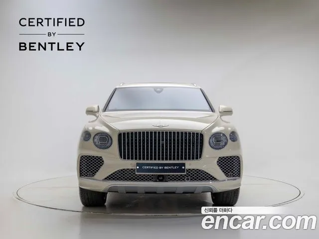 Bentley Bentayga 2025 thumb 9