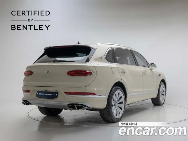 Bentley Bentayga 2025 thumb 2