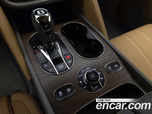 Bentley Bentayga 2025 thumb 4