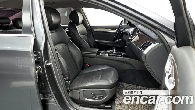 Genesis G80 2016 thumb 2