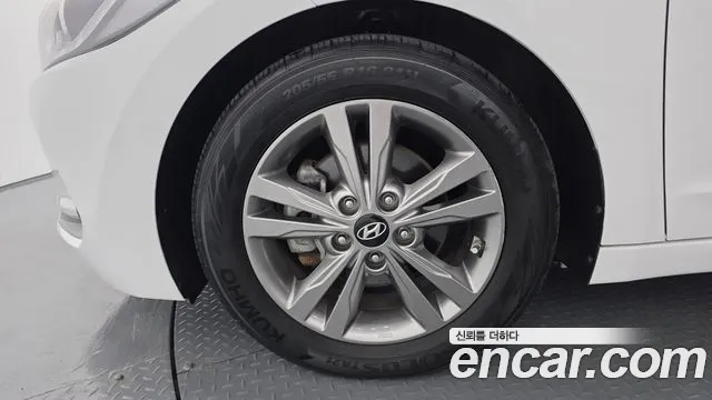Hyundai AD 2016 thumb 11