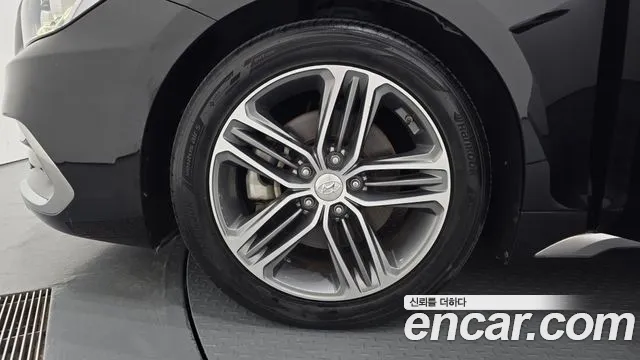 Hyundai Grandeur 2016 thumb 10