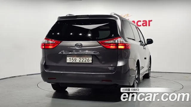 Toyota Sienna 2018 thumb 8