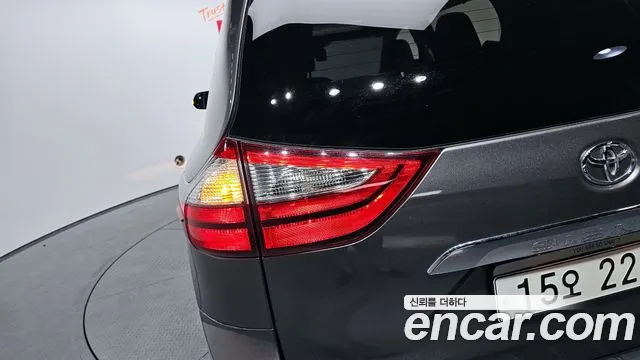 Toyota Sienna 2018 thumb 6