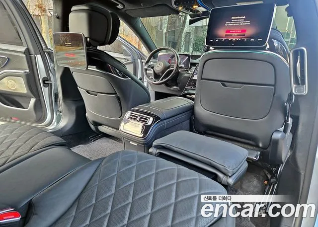 Mercedes-Benz S-Class 2022 thumb 6