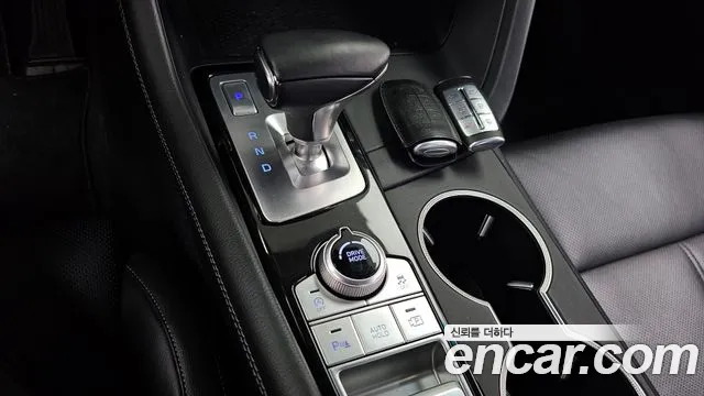Genesis G70 2021 thumb 3